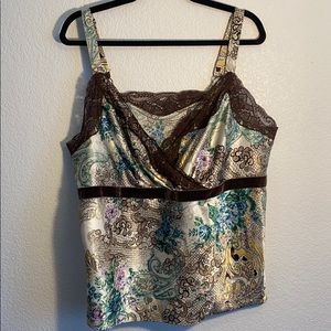 Lace trim camisole tank